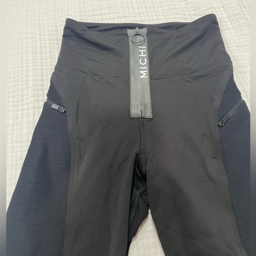 Michi leggings.